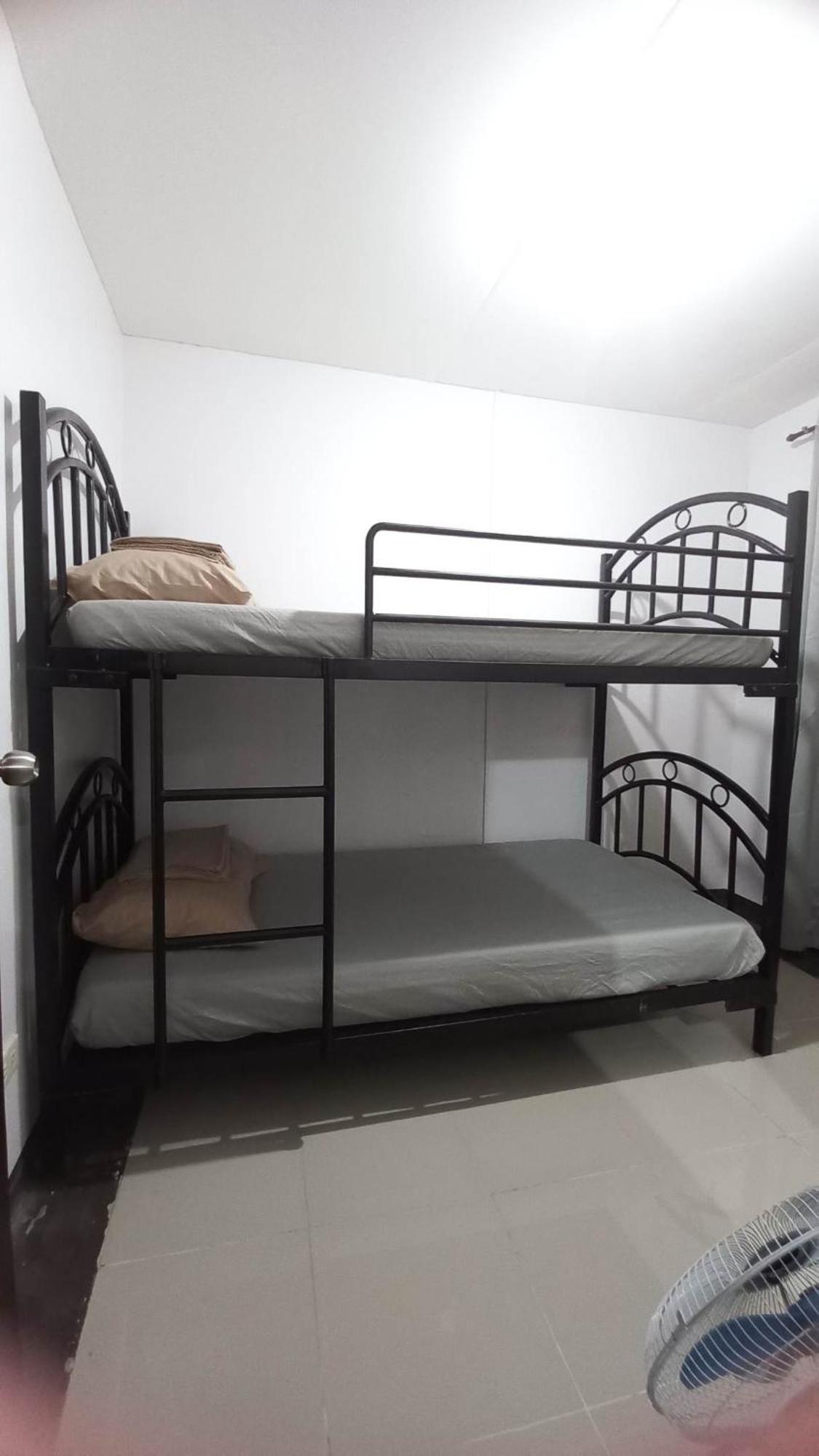 Davao City 2 Bedroom House At Deca Homes Talomo מראה חיצוני תמונה